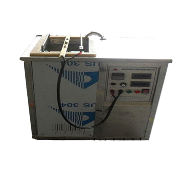 Electrolytic ultrasonic cleaning machine